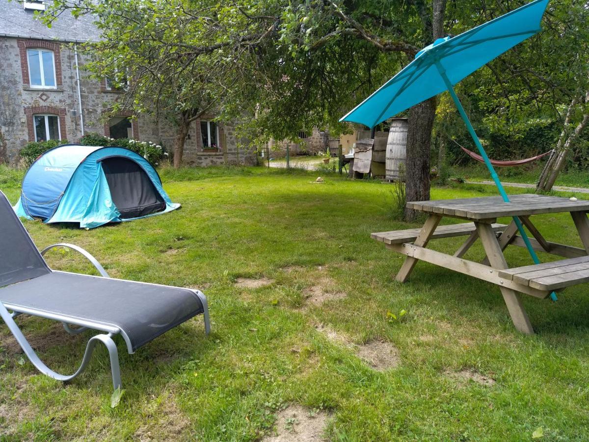 Kerflaveur Hotel La Fresnaye-au-Sauvage Eksteriør billede